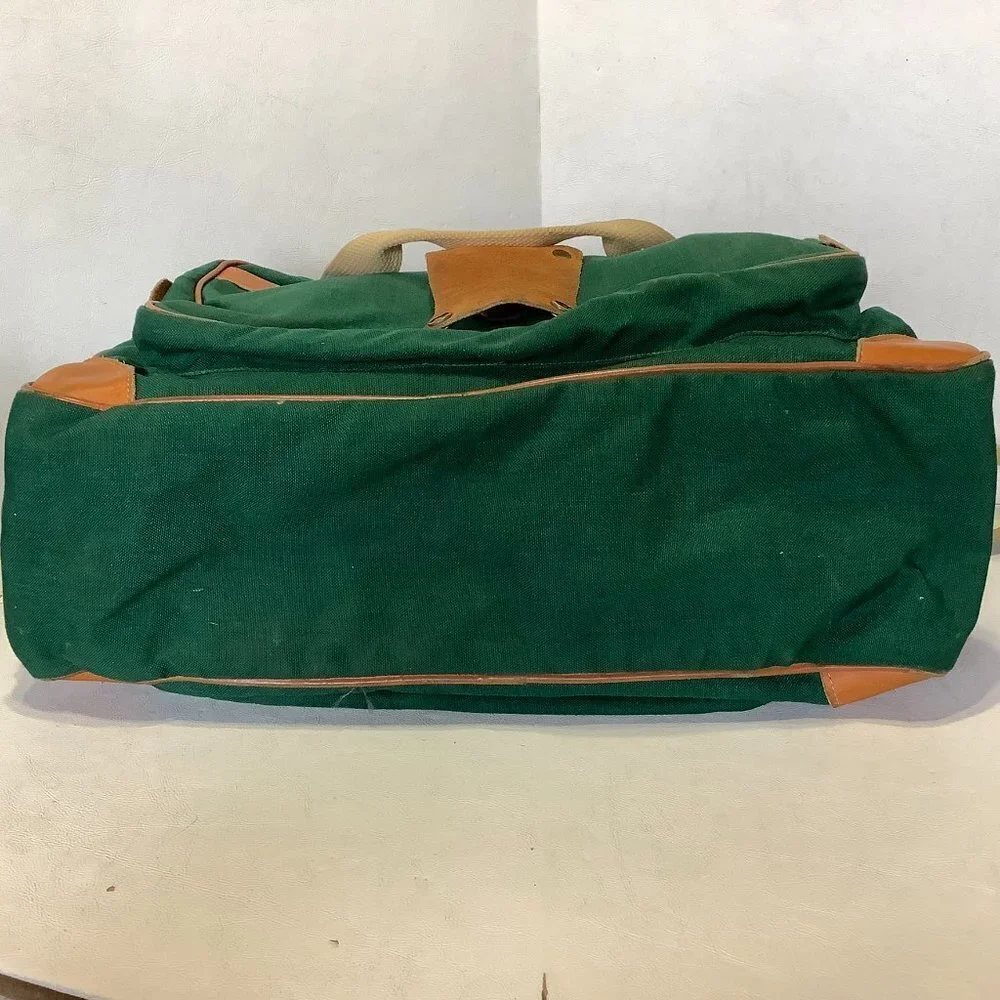 Vintage Wilderness Experience Duffle Bag Green 20